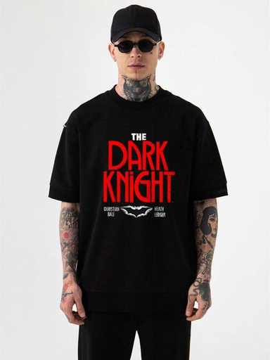 The dark knight Oversized T-shirt 